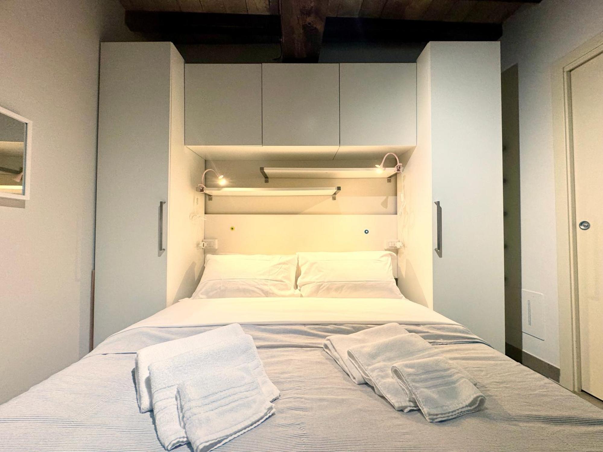 Niki O. Apartments Parma Habitación foto