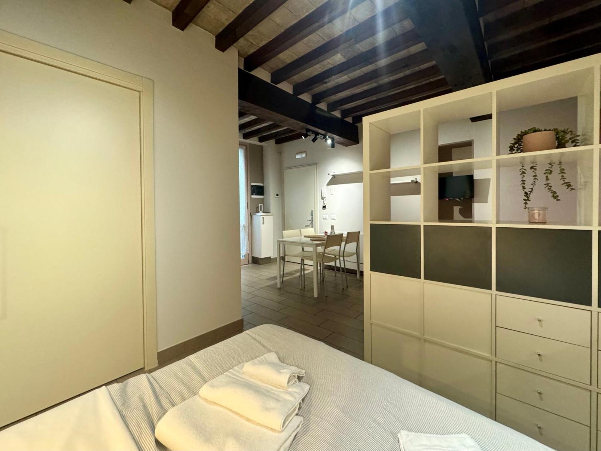 Niki O. Apartments Parma Habitación foto